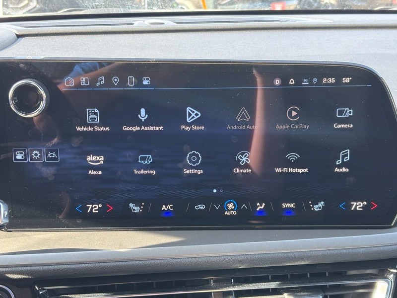 Chevrolet Traverse Vehicle Full-screen Gallery Image 23