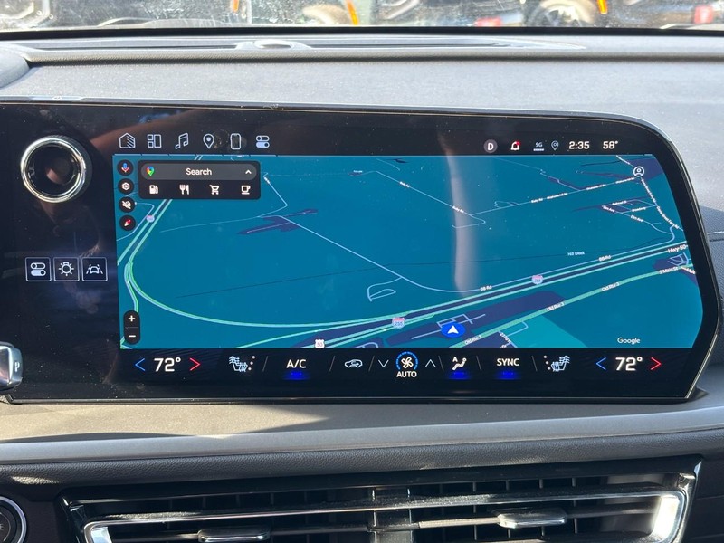 Chevrolet Traverse Vehicle Full-screen Gallery Image 24