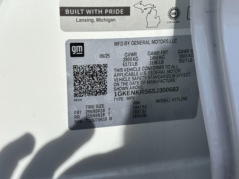 GMC Acadia Vehicle Full-screen Gallery Image 25