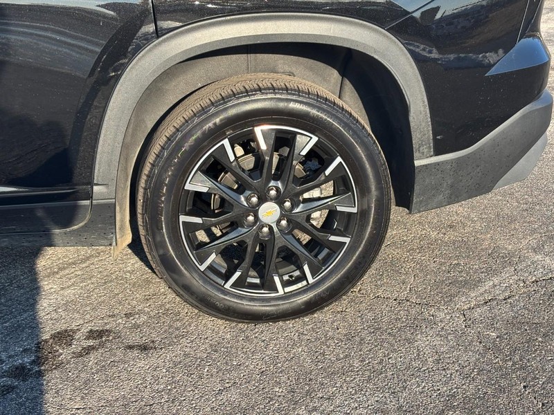 Chevrolet Traverse Vehicle Full-screen Gallery Image 8