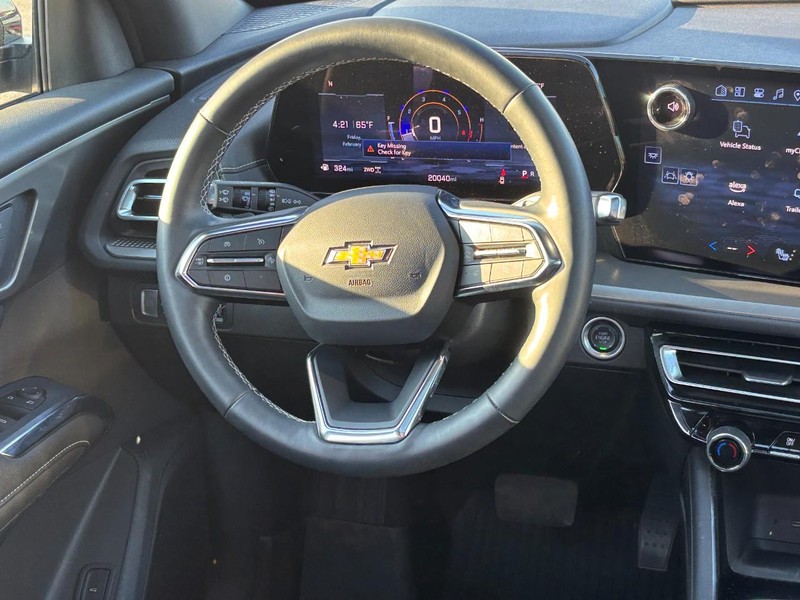 Chevrolet Traverse Vehicle Full-screen Gallery Image 11