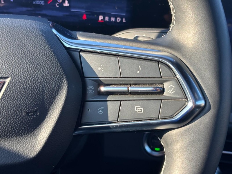 Chevrolet Traverse Vehicle Full-screen Gallery Image 19