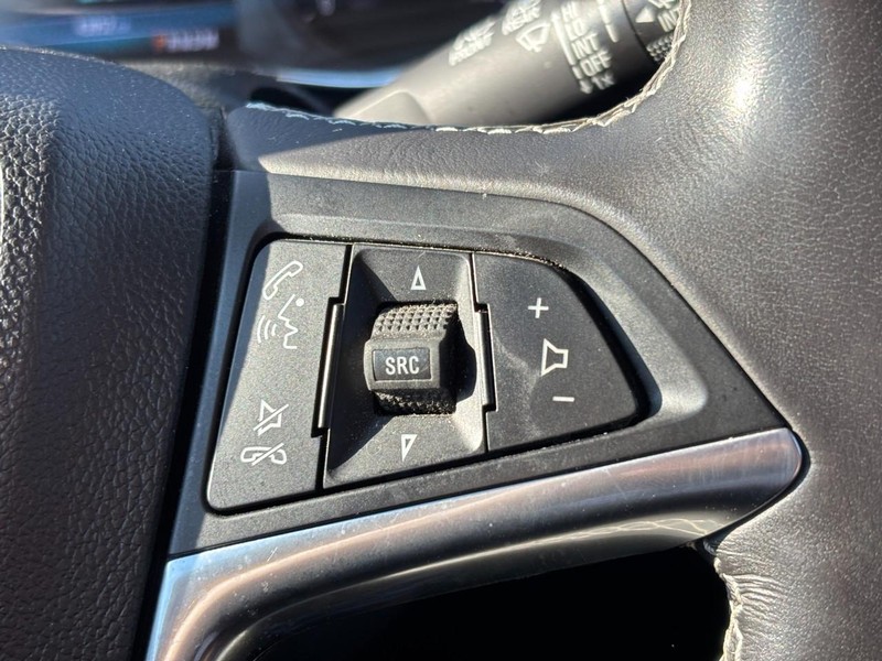 Buick Encore Vehicle Full-screen Gallery Image 20