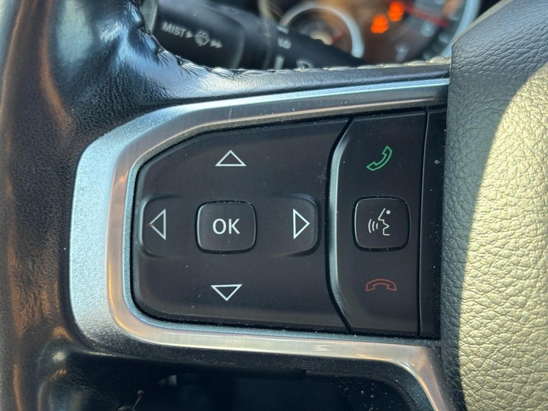 Ram 1500 Vehicle Full-screen Gallery Image 18