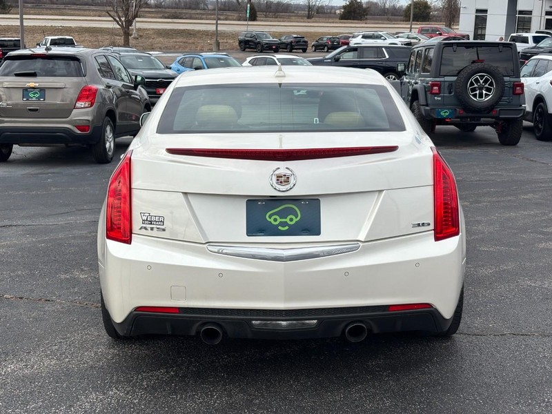 Cadillac ATS Vehicle Full-screen Gallery Image 4