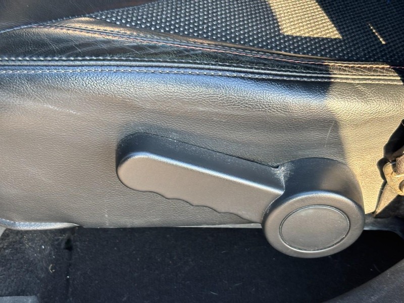 Jeep Wrangler Unlimited Vehicle Full-screen Gallery Image 14