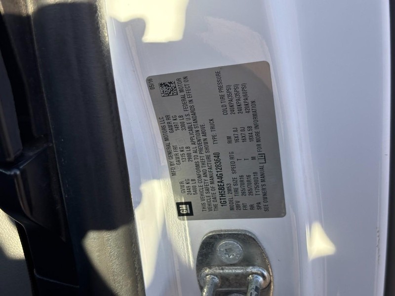 GMC Canyon Vehicle Full-screen Gallery Image 22