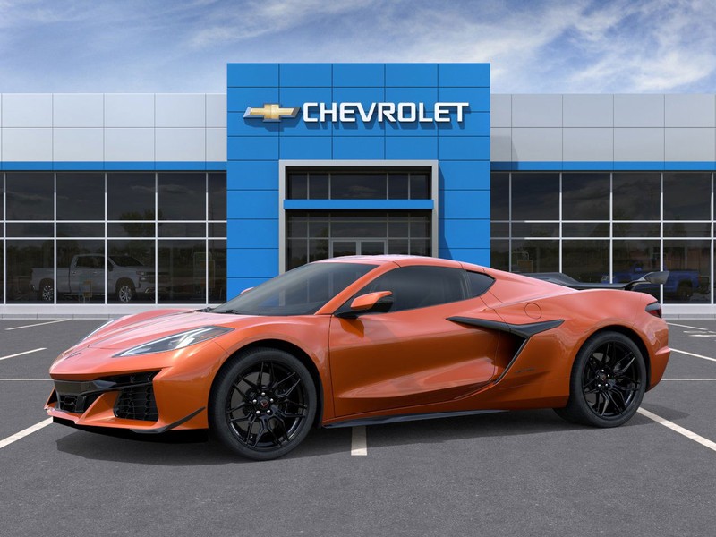 Chevrolet Corvette Vehicle Full-screen Gallery Image 2
