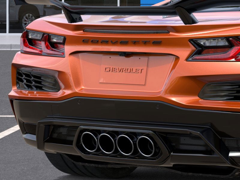 Chevrolet Corvette Vehicle Full-screen Gallery Image 14