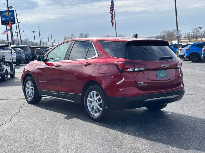 Chevrolet Equinox Vehicle Full-screen Gallery Image 03