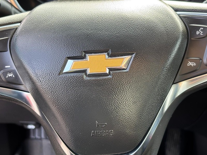 Chevrolet Equinox Vehicle Full-screen Gallery Image 19