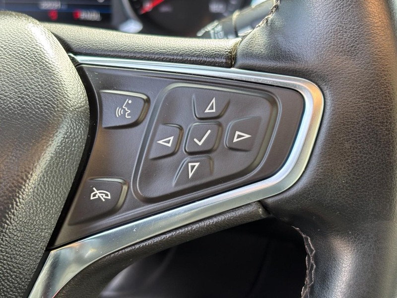 Chevrolet Equinox Vehicle Full-screen Gallery Image 20