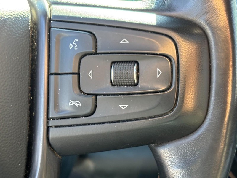 GMC Sierra 1500 Vehicle Full-screen Gallery Image 20