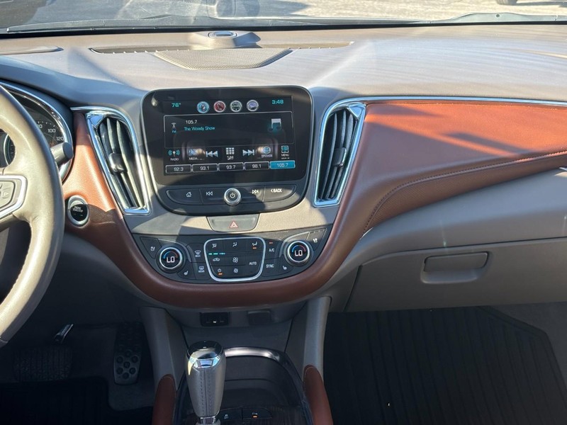 Chevrolet Malibu Vehicle Full-screen Gallery Image 13