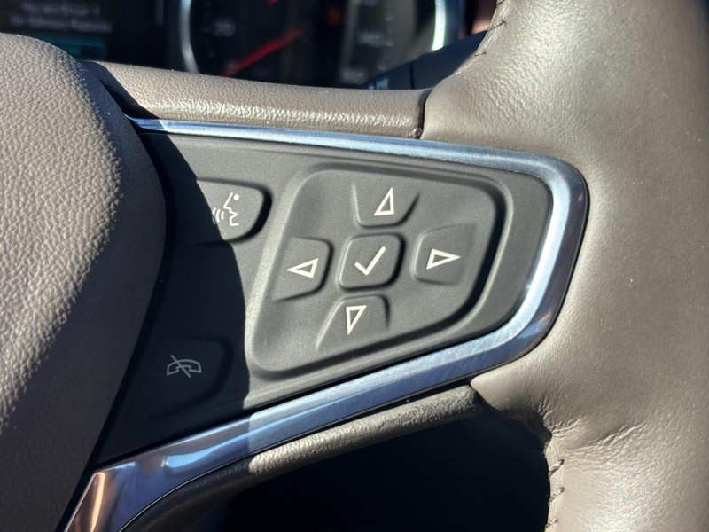 Chevrolet Malibu Vehicle Full-screen Gallery Image 20