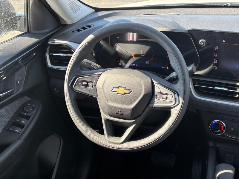 Chevrolet TrailBlazer Vehicle Full-screen Gallery Image 7