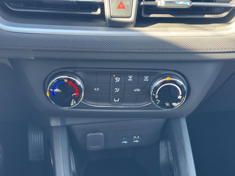 Chevrolet TrailBlazer Vehicle Full-screen Gallery Image 18