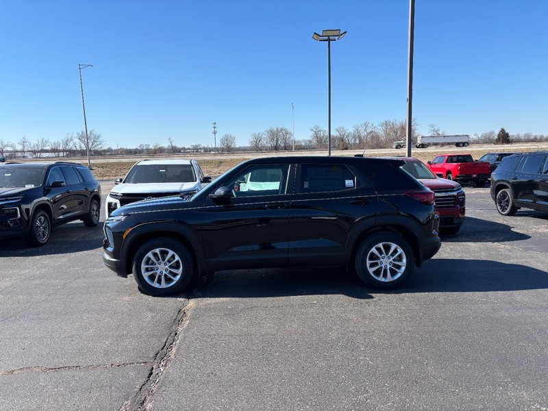 Chevrolet TrailBlazer Vehicle Full-screen Gallery Image 2