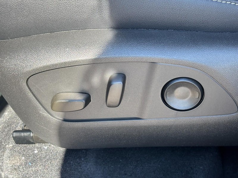 Chevrolet Traverse Vehicle Full-screen Gallery Image 11