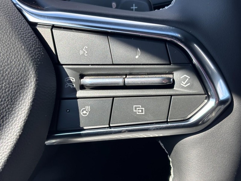 Chevrolet Traverse Vehicle Full-screen Gallery Image 15