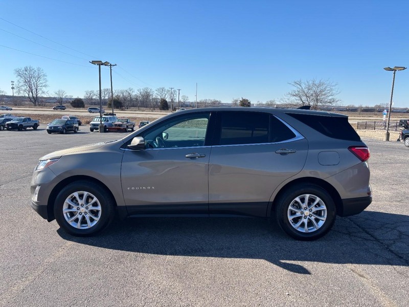 Chevrolet Equinox Vehicle Full-screen Gallery Image 02