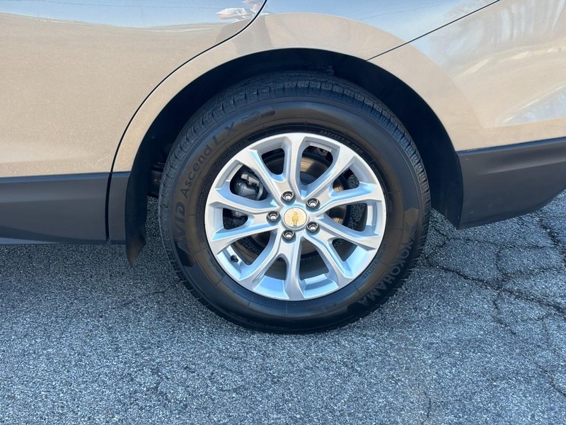 Chevrolet Equinox Vehicle Full-screen Gallery Image 09