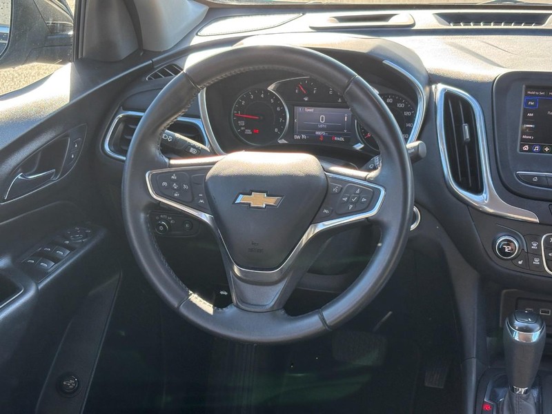 Chevrolet Equinox Vehicle Full-screen Gallery Image 12