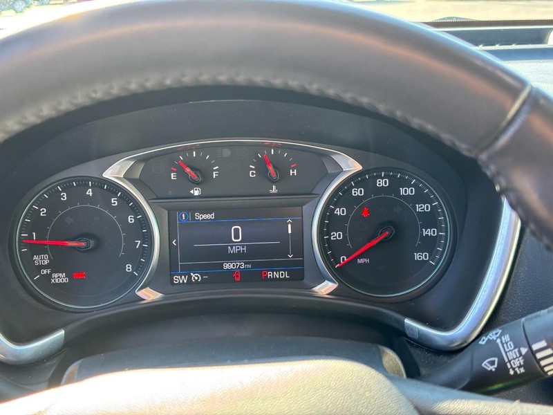 Chevrolet Equinox Vehicle Full-screen Gallery Image 21