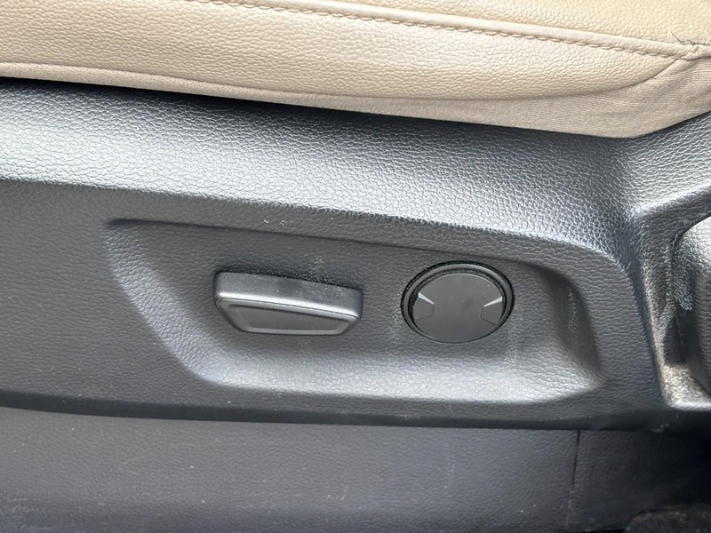 Ford Ranger Vehicle Full-screen Gallery Image 15