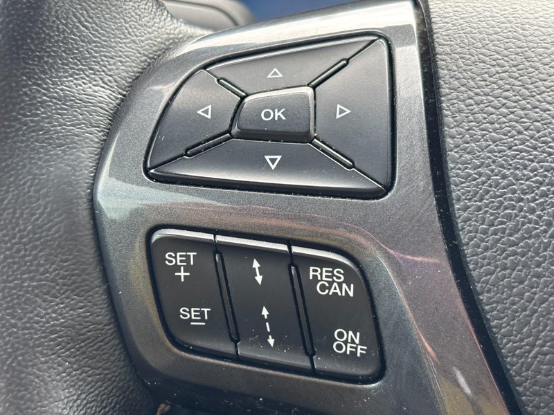 Ford Ranger Vehicle Full-screen Gallery Image 18