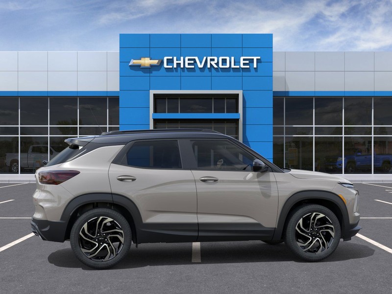 Chevrolet Trailblazer Vehicle Full-screen Gallery Image 5