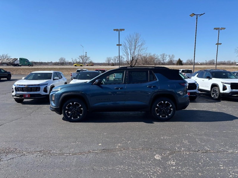 Chevrolet Equinox Vehicle Full-screen Gallery Image 2