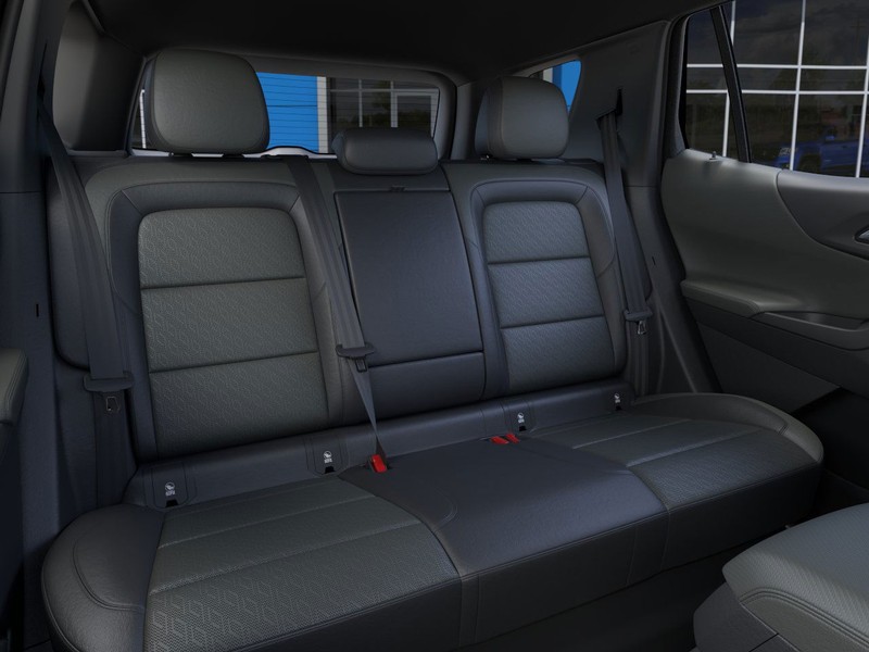 Chevrolet Equinox Vehicle Full-screen Gallery Image 17