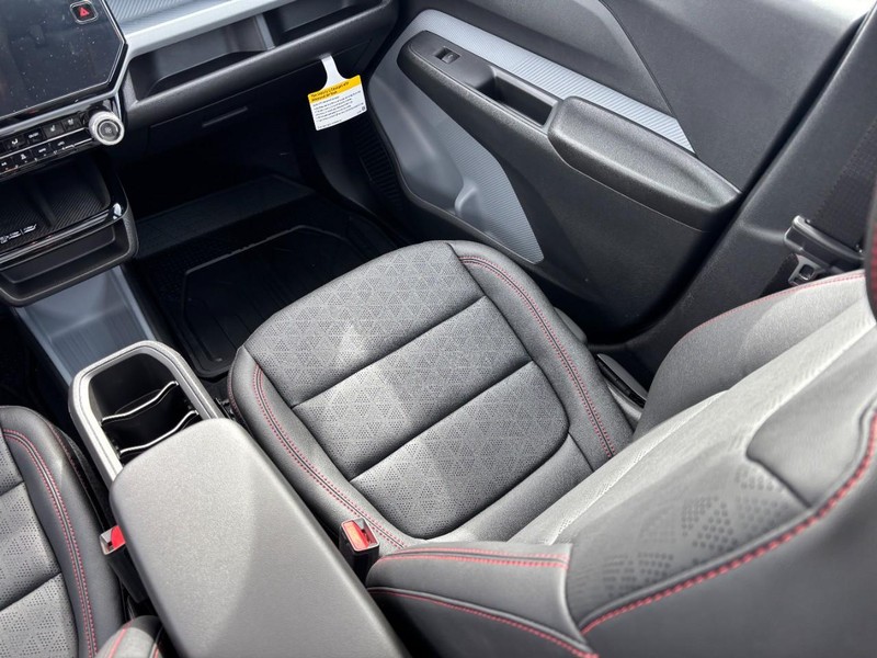 Chevrolet Bolt Vehicle Full-screen Gallery Image 9