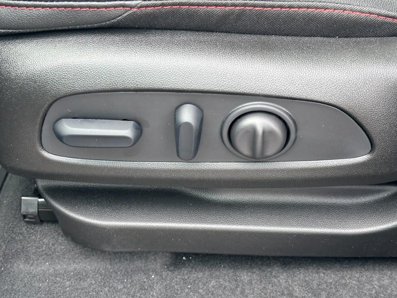 Chevrolet Bolt Vehicle Full-screen Gallery Image 10