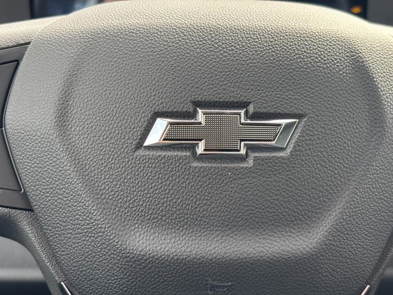 Chevrolet Bolt Vehicle Full-screen Gallery Image 13