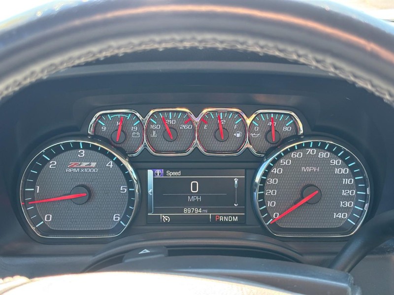 Chevrolet Silverado 1500 Vehicle Full-screen Gallery Image 21