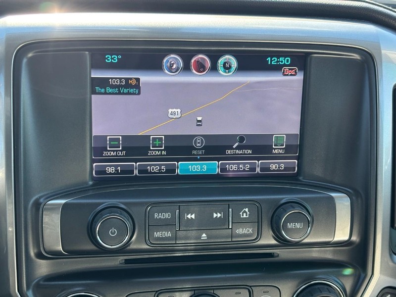 Chevrolet Silverado 1500 Vehicle Full-screen Gallery Image 23