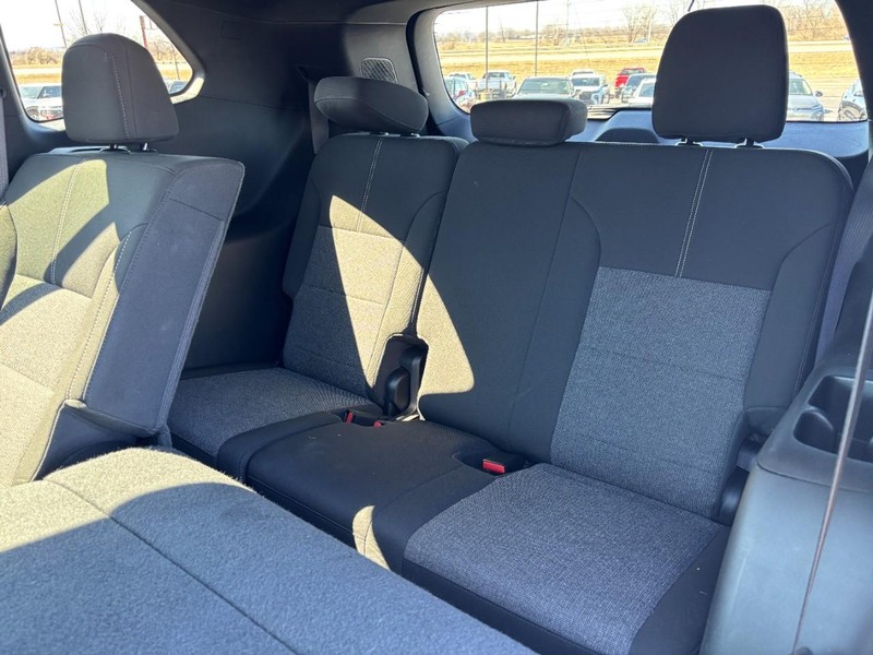 GMC Acadia Vehicle Full-screen Gallery Image 10