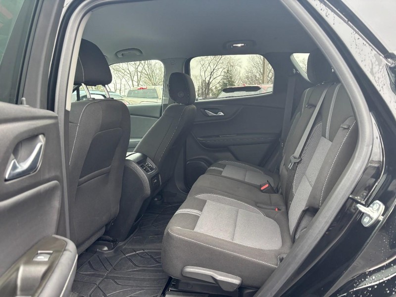 Chevrolet Blazer Vehicle Full-screen Gallery Image 10