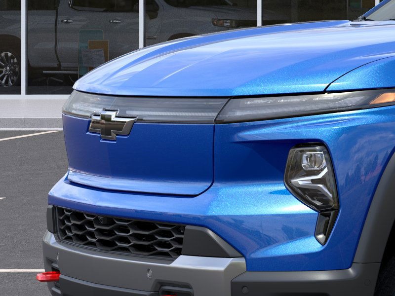 Chevrolet Silverado EV Vehicle Full-screen Gallery Image 13