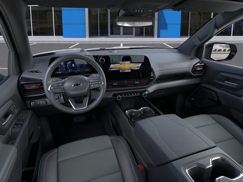 Chevrolet Silverado EV Vehicle Full-screen Gallery Image 15
