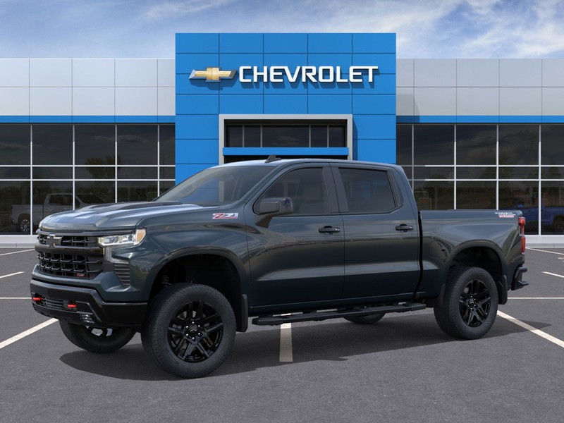 Chevrolet Silverado 1500 Vehicle Full-screen Gallery Image 2