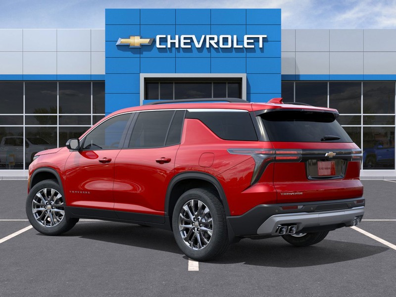 Chevrolet Traverse Vehicle Full-screen Gallery Image 3
