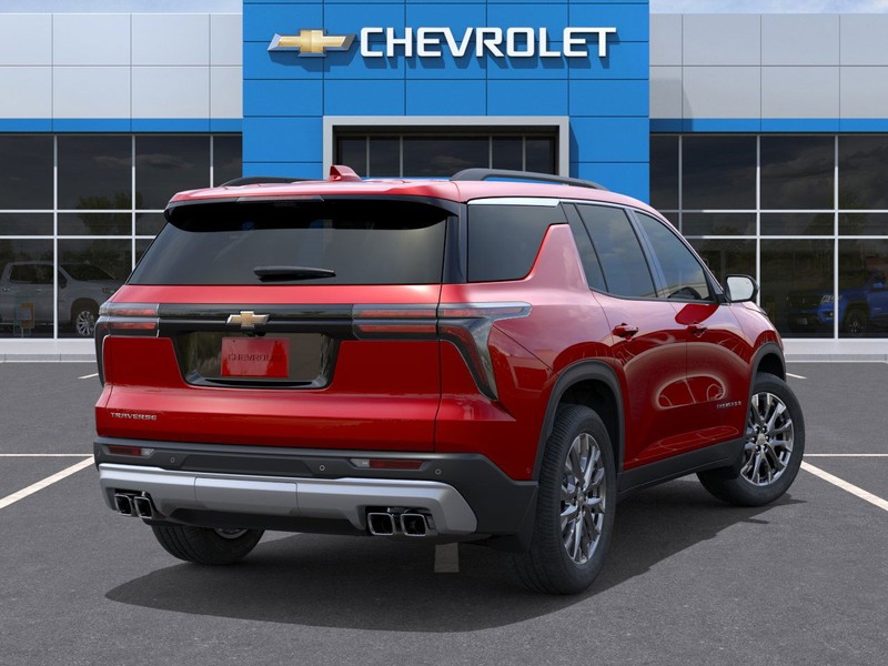 Chevrolet Traverse Vehicle Full-screen Gallery Image 4
