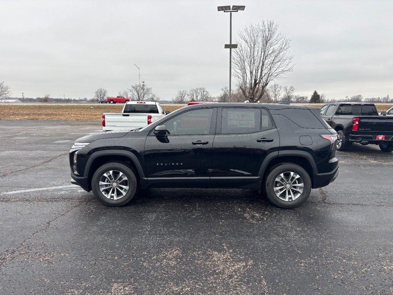 Chevrolet Equinox Vehicle Full-screen Gallery Image 2
