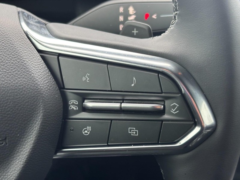 Chevrolet Equinox Vehicle Full-screen Gallery Image 14