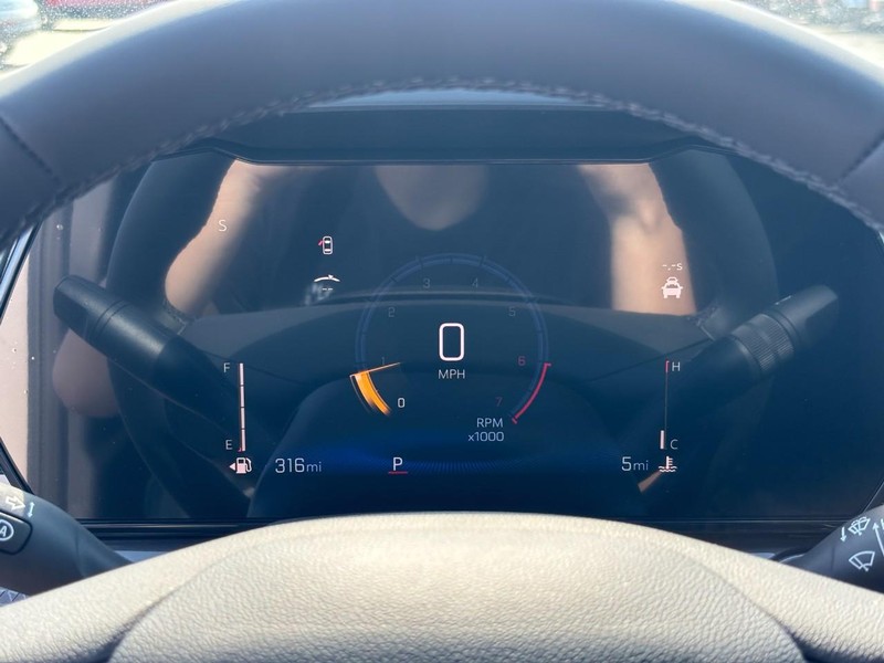 Chevrolet Trax Vehicle Full-screen Gallery Image 14