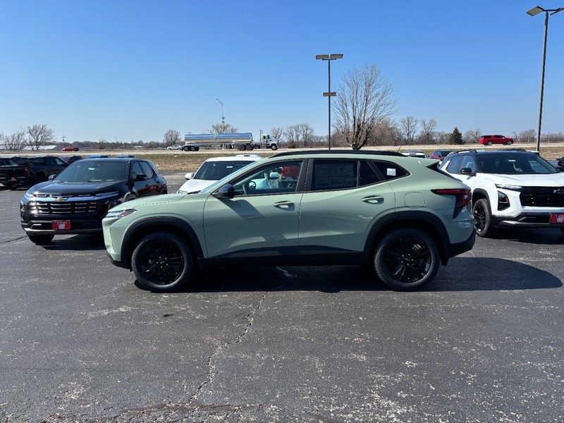 Chevrolet Trax Vehicle Full-screen Gallery Image 2