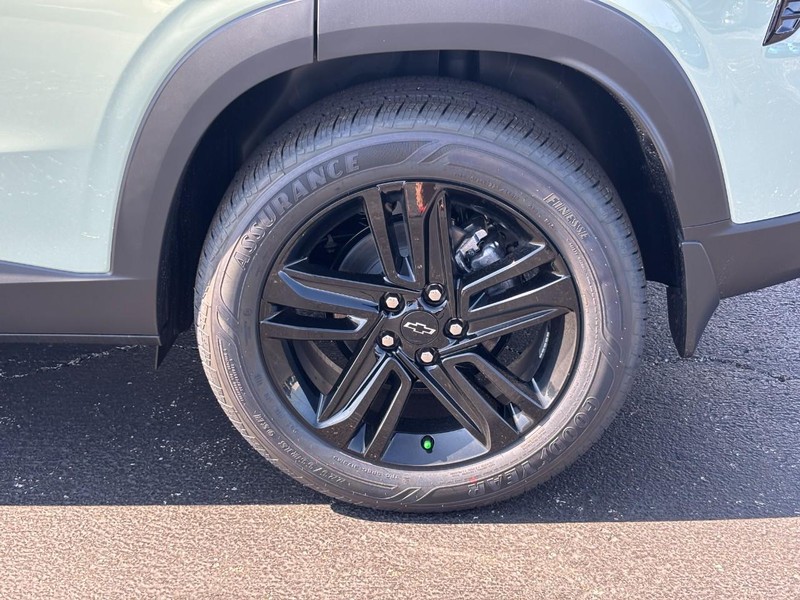 Chevrolet Trax Vehicle Full-screen Gallery Image 4